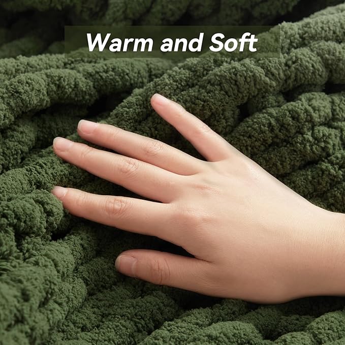 Chunky Knit Throw Blanket, 50''*60'' Knitted Throw Chenille Yarn for Bed Couch, Handmade Green Crochet Big Thick Blanket, Machine Washable Cute Comfy Blanket for Home Decor