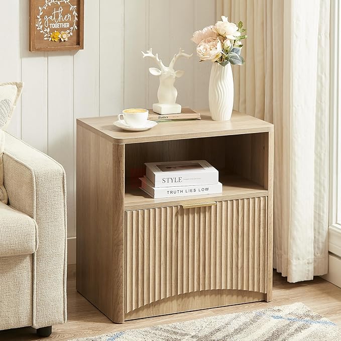 Fluted Nightstand Set of 2, Natural Oak Bedside Table with Drawer and Storage, Wood End Table Mid Century Modern, Large Night Stand for Bedroom