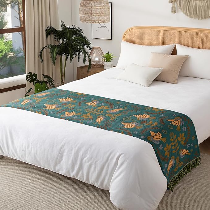 Boho Throw Blanket Twin Size, Soft Cozy Cotton Muslin Quilt Blanket for Bed Decor, Bird Patterned Couch Sofa Chair Cover, Vintage Farmhouse Cottage Tapestry Woven Blanket, Green&Beige