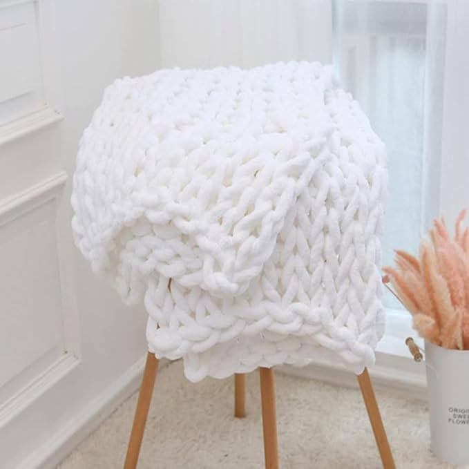 Chunky Knit Blanket Throw 40"*60", Hand Knitted Warm Chenille Throw Blanket, Home Decor Soft Thick Yarn Cable Knit Blanket, Soft Breathable Fleece Banket Christmas for Couch Bed Sofa Best Gift (White)