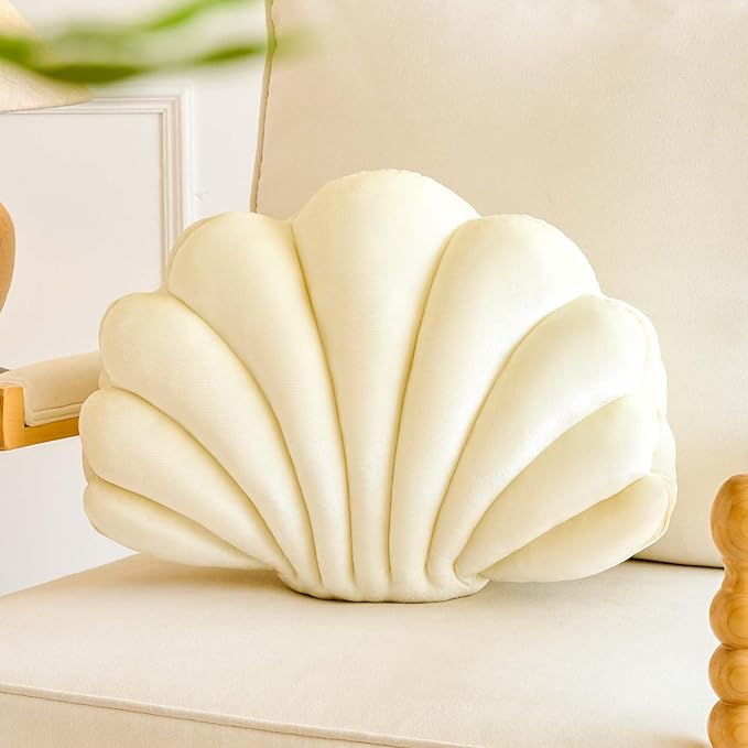 Cream Seashell Throw Pillows, Shell Shaped Throw Pillows, 18 Inch Soft Velvet Home Decorative Pillow Plush Cushion for Bed Couch Living Sofa Room Decor Accent Throw Pillow