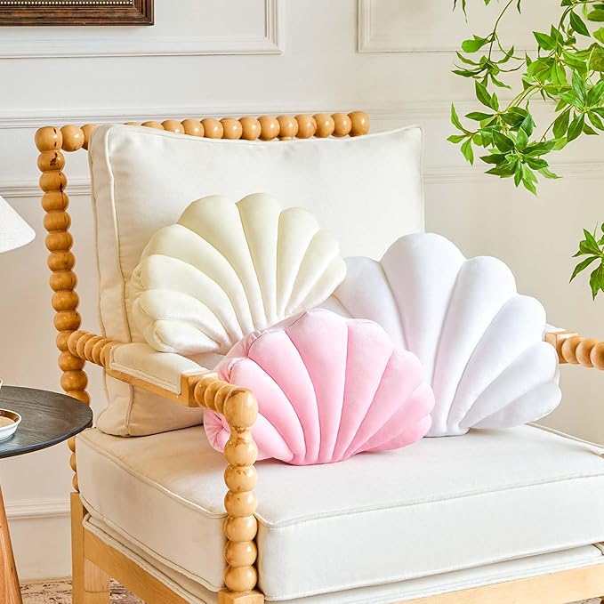 Cream Seashell Throw Pillows, Shell Shaped Throw Pillows, 18 Inch Soft Velvet Home Decorative Pillow Plush Cushion for Bed Couch Living Sofa Room Decor Accent Throw Pillow