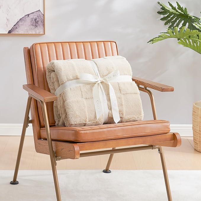 Cozy Bliss Tan Checkered Faux Rabbit Fur Throw Blanket, Soft Fuzzy Fluffy Minky Furry Blankets for Couch, Bed (50 * 60 Inches Beige)