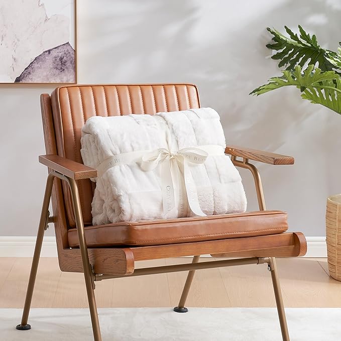 Cozy Bliss Checkered White Large Faux Rabbit Fur Twin Bed Blanket, Soft Fuzzy Fluffy Minky Cream Furry Blankets for Couch, Bed, Adults (60 * 80 Inches Ivory)