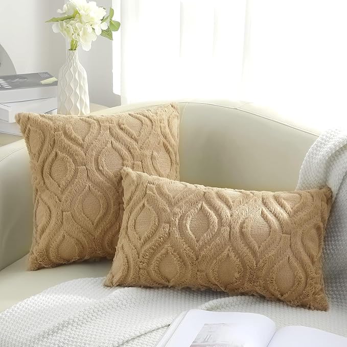 decorUhome Throw Pillow Covers 18x18 Inch Set of 2, Soft Plush Decorative Faux Fur Light Brown Solid Couch Pillow Covers, Accent Farmhouse Neutral Square Euro Pillow Cases for Sofa Bed Living Room
