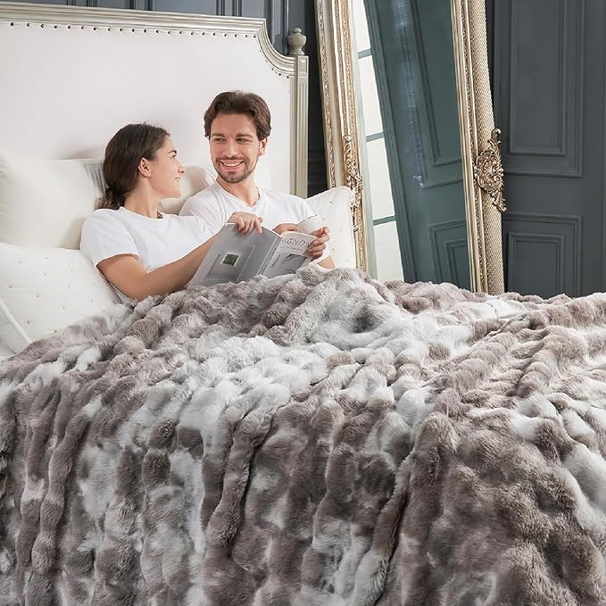 Cozy Bliss Faux Fur Throw Blanket for Couch, Fuzzy Soft Plush Thick Bubble Blanket for Sofa Bedroom Living Room, 90 * 90 Inches Tie Dye Taupe