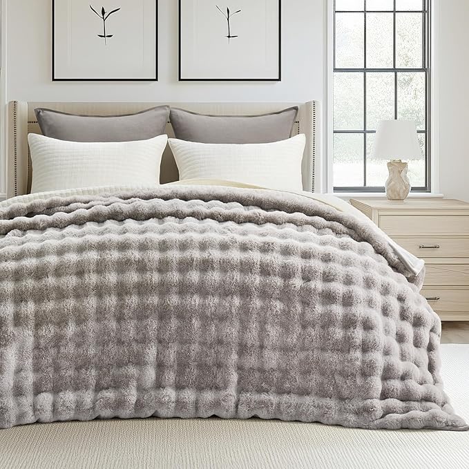 EVERGRACE Ultra Soft Luxury Fluffy Ridgeline Faux Rabbit Fur Throw Blanket, Thick Warm Fuzzy Blankets for Winter, Cozy Plush Reversible Blanket for Couch, Bed, Sofa, Taupe, 80x90 Inches, 870 GSM