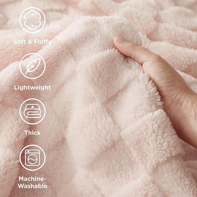 Bedsure GentleSoft Full Size Blankets for Bed Light Pink - Super Soft Cozy Fleece Blanket for Women Men Girls, Large Fuzzy Throws for Bedroom Decor, 84x90 Inches