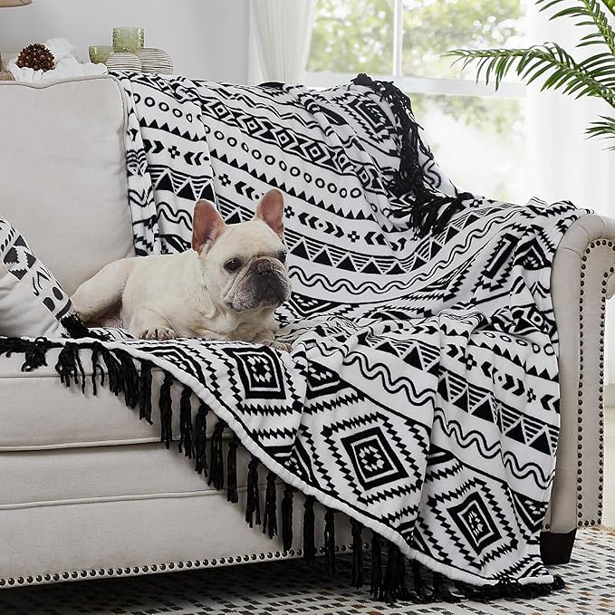 CASAAGUSTO Boho Throw Blanket - Black and White Decorative Blankets with Tassel, Printed Flannel Bohemian Blanket for Chair, Bed, Sofa, Couch(50 * 60, Black and White)