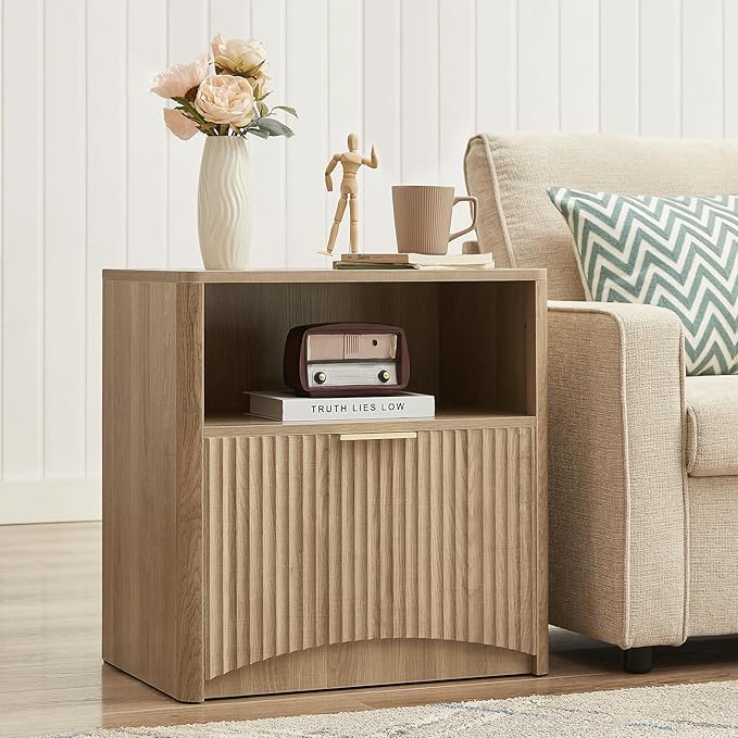 Fluted Nightstand Set of 2, Natural Oak Bedside Table with Drawer and Storage, Wood End Table Mid Century Modern, Large Night Stand for Bedroom