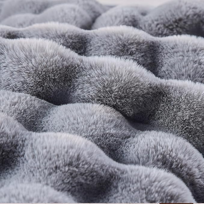 BENVWE Fluffy Faux Fur Throw Blanket for Couch, Soft Plush Thick Cozy Fuzzy Luxury Minky Bubble Blanket for Home Living Room Decor Gift for Women, Light Grey, 51" x 63", 1100GSM