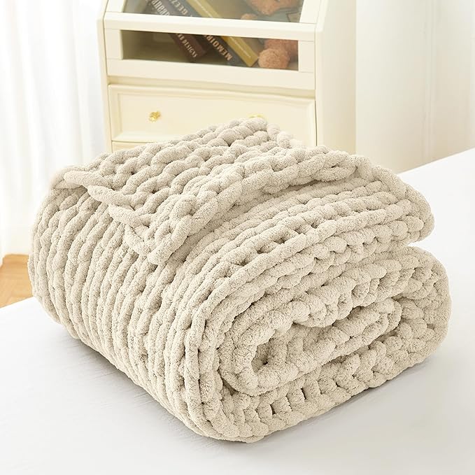 Admitrack Chunky Knit Blanket Throw, 100% Hand Knit Chenille Throw Blanket for Sofa & Home Decor, Soft and Cozy Knitted Throw Blankets (Ivory，40"x50")