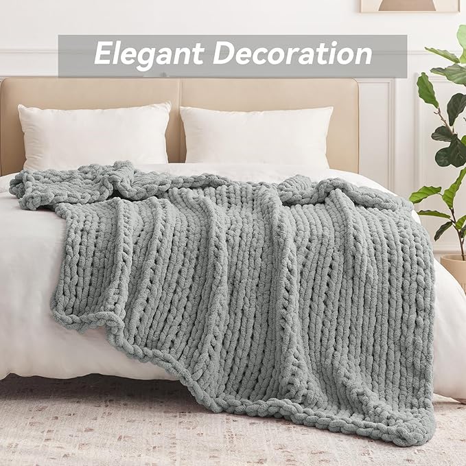 Chunky Knit Throw Blanket, 40''*50'' Knitted Throw Chenille Yarn for Bed Couch, Handmade Light Grey Crochet Big Thick Blanket, Machine Washable Cute Comfy Blanket for Home Decor