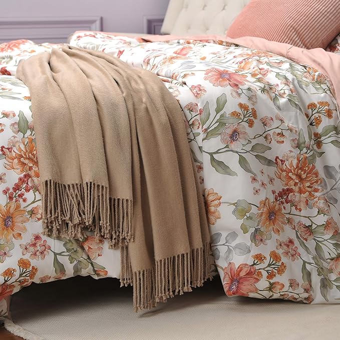 CUDDLE DREAMS Silk Throw Blanket with Hand-Knotted Fringe, Natural, Soft & Breathable (Taupe)
