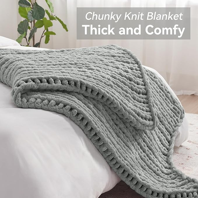 Chunky Knit Throw Blanket, 50''*60'' Knitted Throw Chenille Yarn for Bed Couch, Handmade Light Grey Crochet Big Thick Blanket, Machine Washable Cute Comfy Blanket for Home Decor