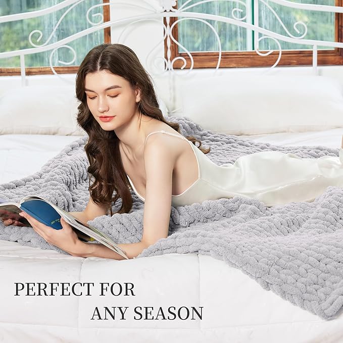 Admitrack Chunky Knit Blanket Throw, 100% Hand Knit Chenille Throw Blanket for Sofa & Home Decor, Soft and Cozy Knitted Throw Blankets (Light Gray，51"x63")