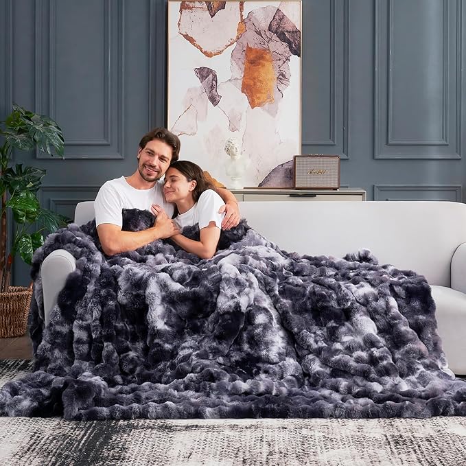 Cozy Bliss Faux Fur Throw Blanket for Couch, Fuzzy Soft Plush Thick Bubble Blanket for Sofa Bedroom Living Room, 90 * 90 Inches Tie Dye Black