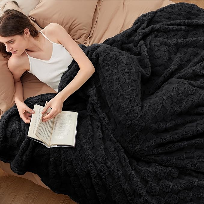 Bedsure GentleSoft King Size Blanket for Bed - Super Soft Cozy Blankets for Women Men Girls, Large Fuzzy Fleece Throw for Bedroom Decor, Black,108x90 Inches