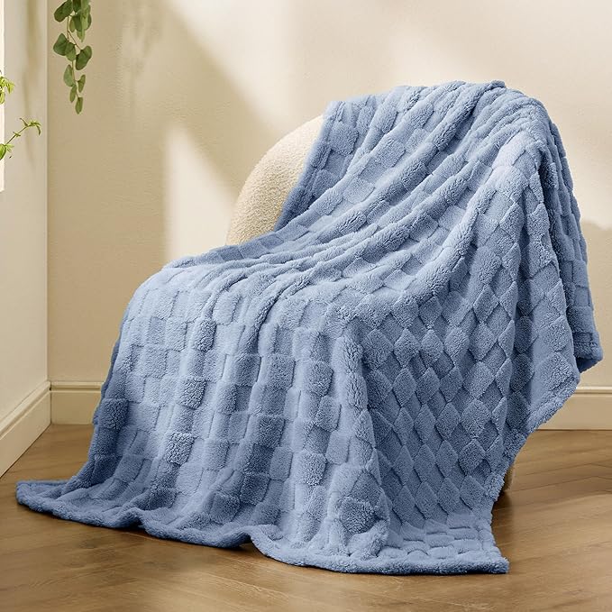 Bedsure GentleSoft Ashley Blue Twin XL Blanket for Bed - Super Soft Cozy Fleece Blankets for Women, Cute Throws for Girls, Dorm Room Essentials for Girls Teens Back to School, 66x90 Inches