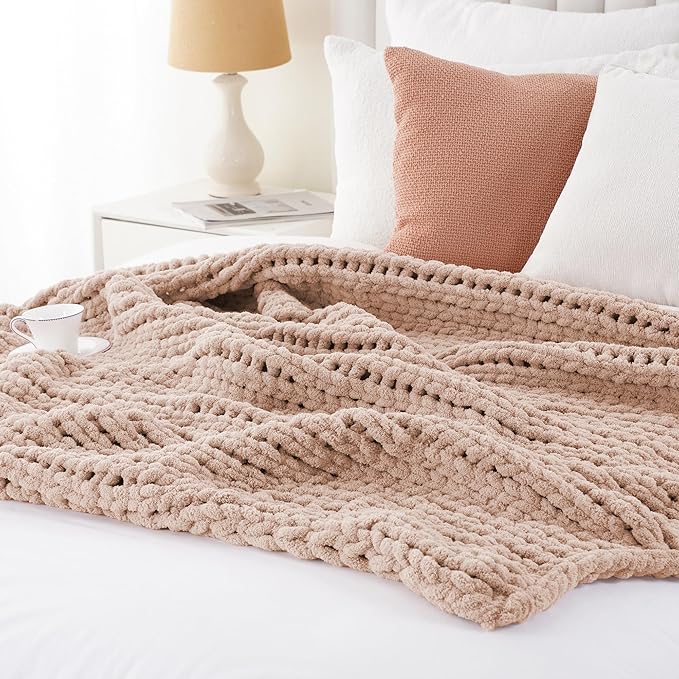 Battilo Chunky Knit Throw Blanket, Soft and Thick Chenille Throw Blanket, 50"x60" Handmade Cable Knit Crochet Blanket, Large Rope Knot Throw Blankets for Couch Sofa Bed Home Decor, Pink